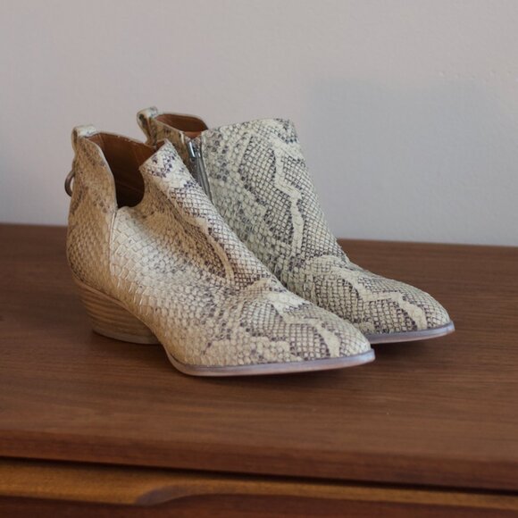 Sarto Women’s Leather Snake Skin Ankle Boots - Picture 1 of 5